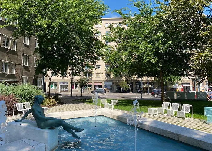 Urban Jungle By Zoom Apartmán *