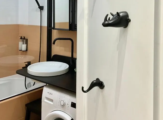 Urban Jungle By Zoom