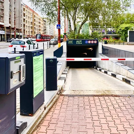 Apartment Urban Jungle By Zoom Pressburg